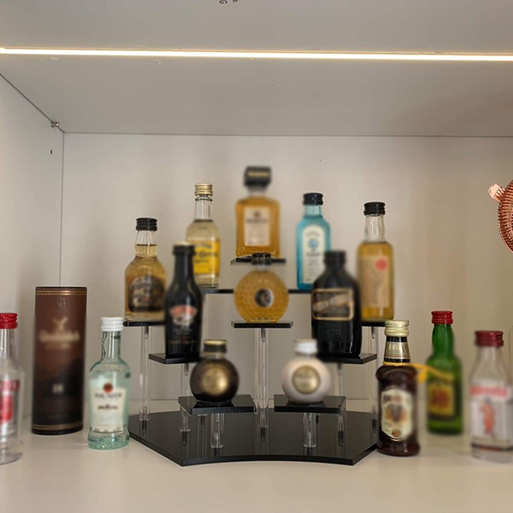 Acrylic Dessert Display Stand  - Sustainable Living Eco Friendly recensione e prezzo